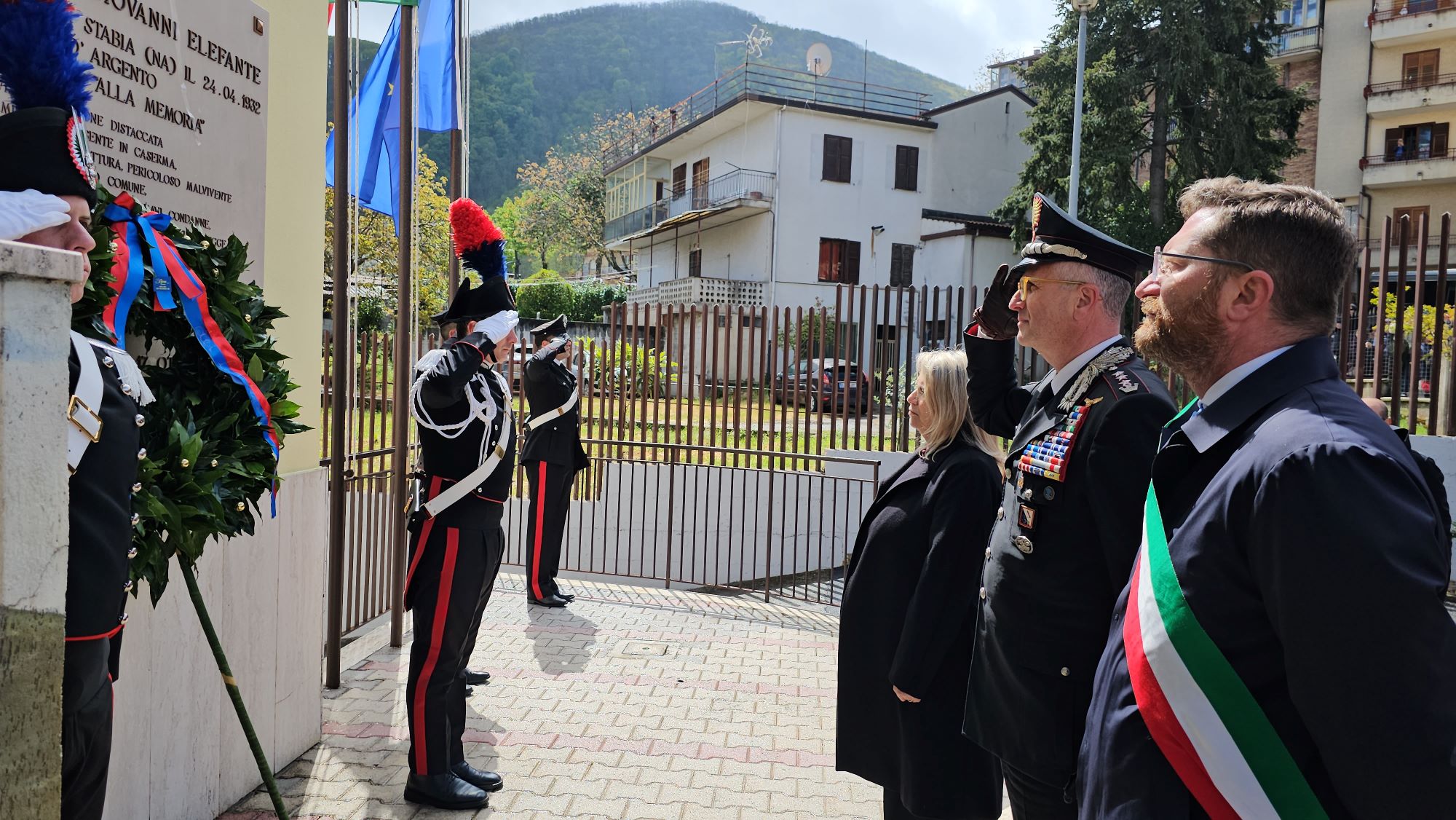 Chiusano di San Domenico, intitolazione della  Stazione Carabinieri al carabiniere scelto Giovanni Elefante